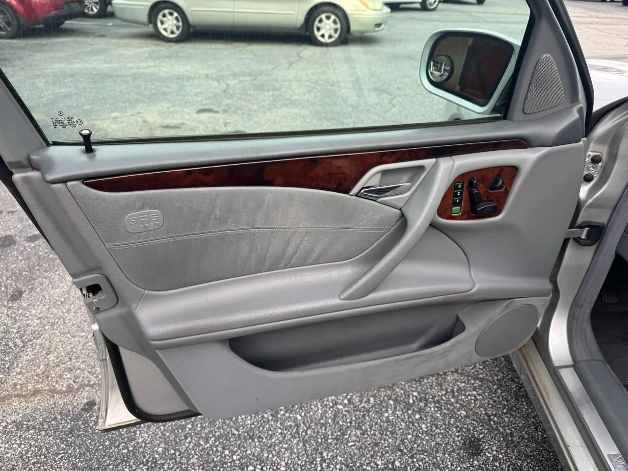 Mercedes-Benz E-Class 4dr Wgn 3.2L 2002