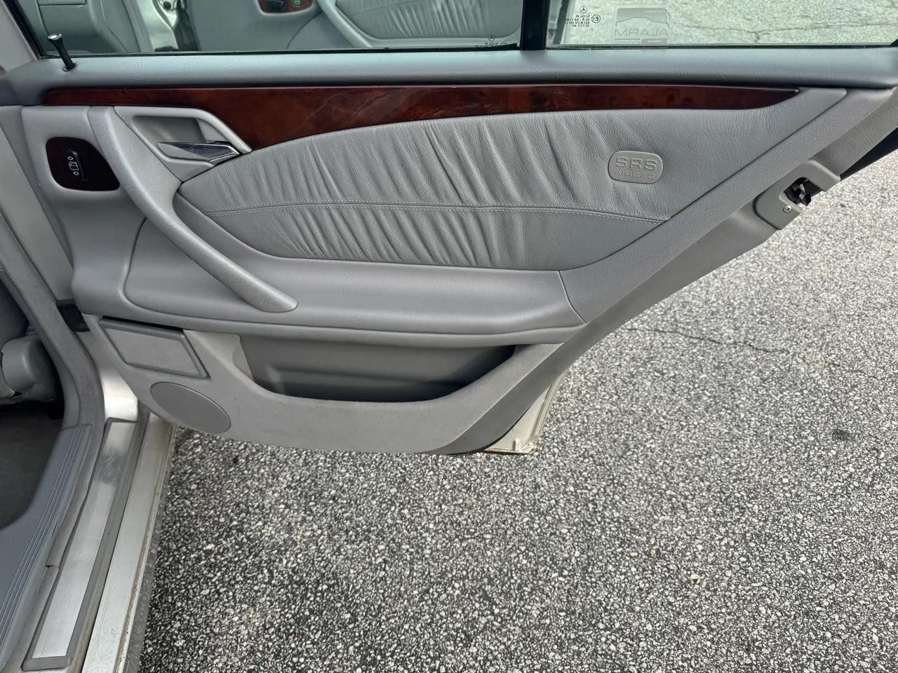 Mercedes-Benz E-Class 4dr Wgn 3.2L 2002