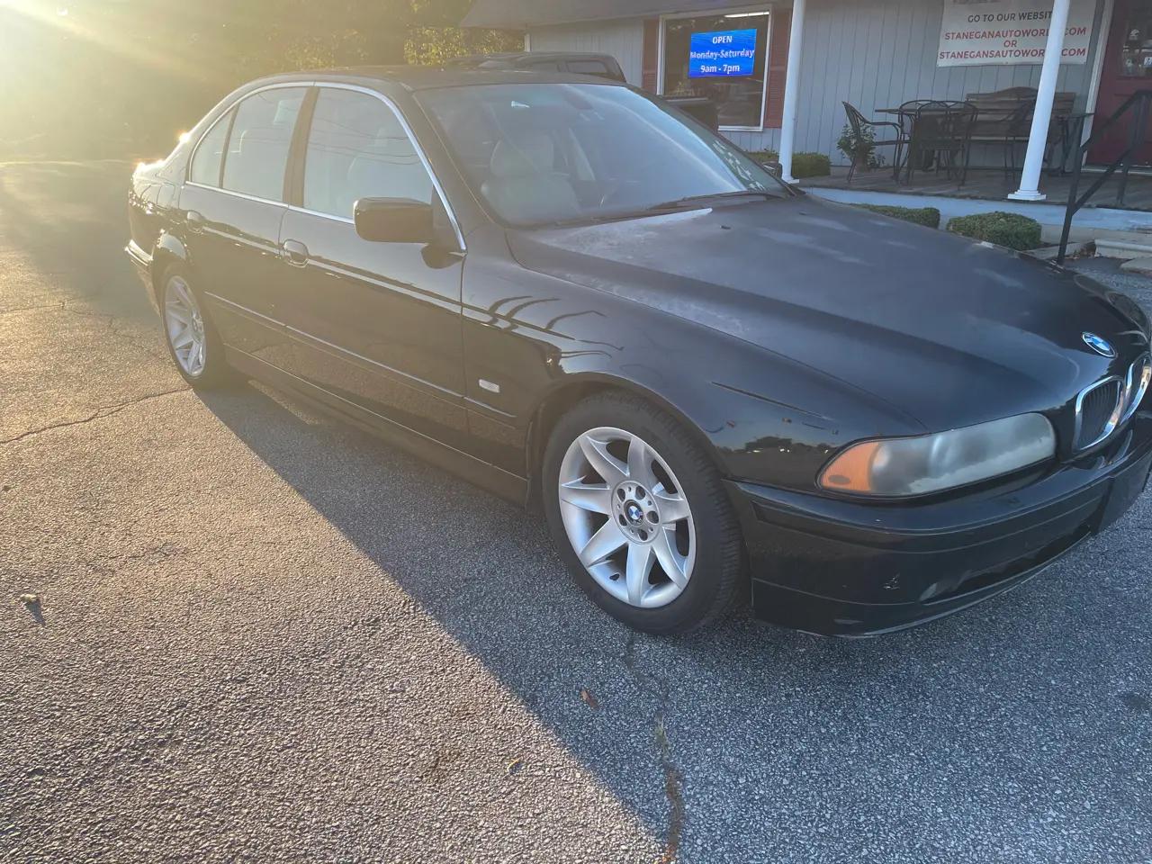 BMW 5 Series 525iA 4dr Sdn 5-Spd Auto 2003