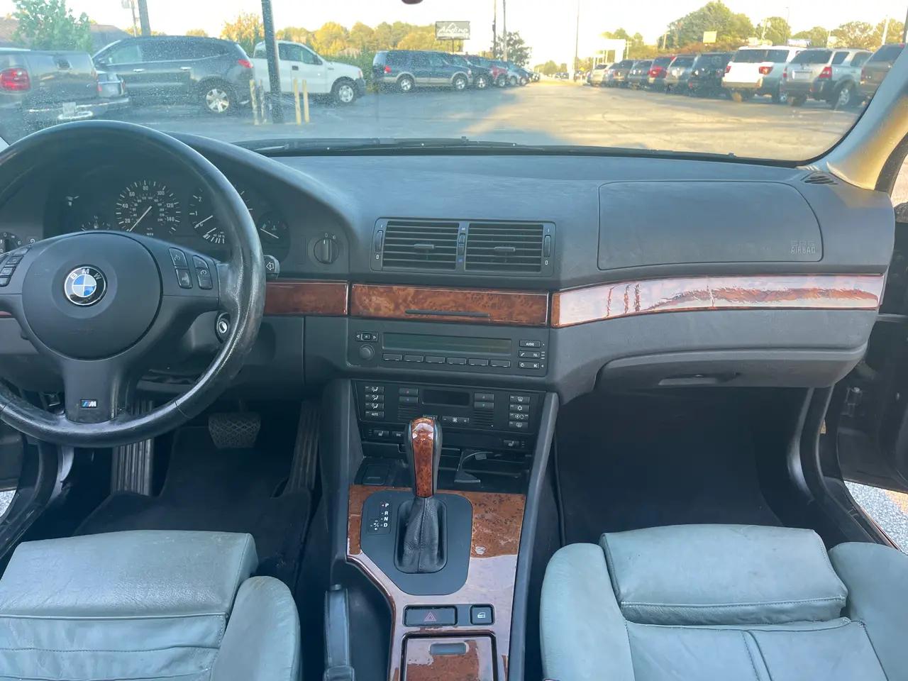 BMW 5 Series 525iA 4dr Sdn 5-Spd Auto 2003