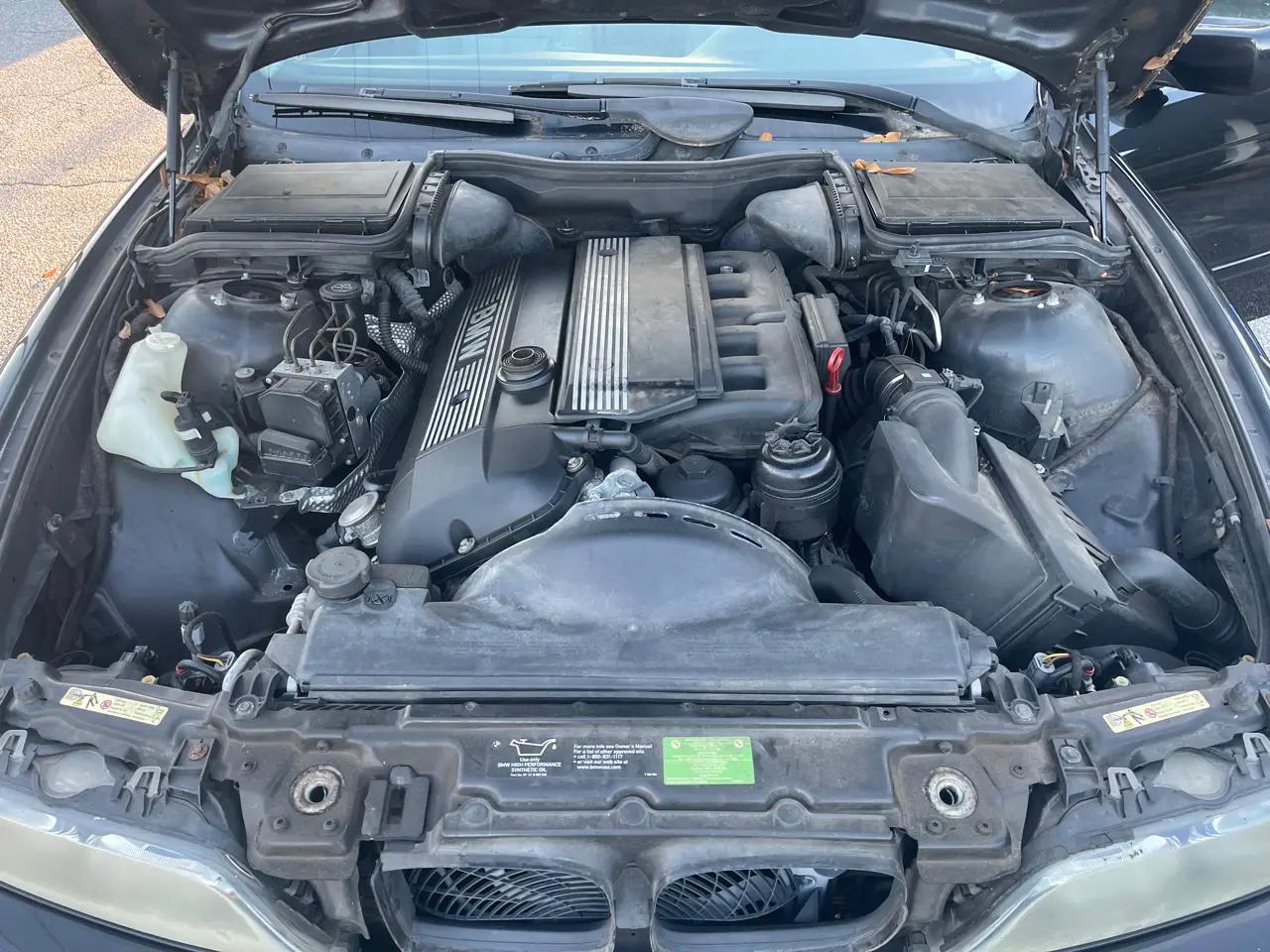 BMW 5 Series 525iA 4dr Sdn 5-Spd Auto 2003