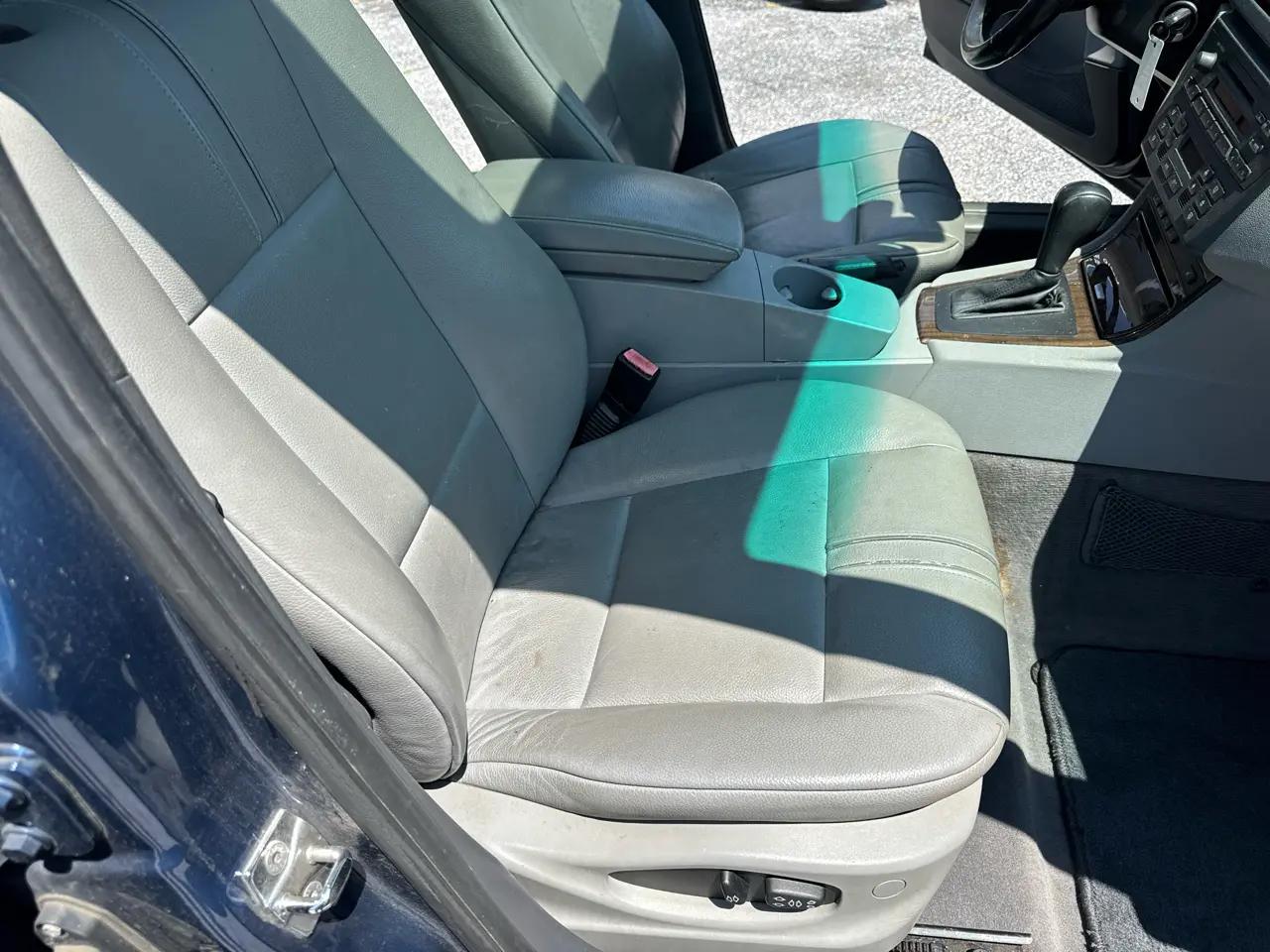 BMW X3 X3 4dr AWD 2.5i 2004