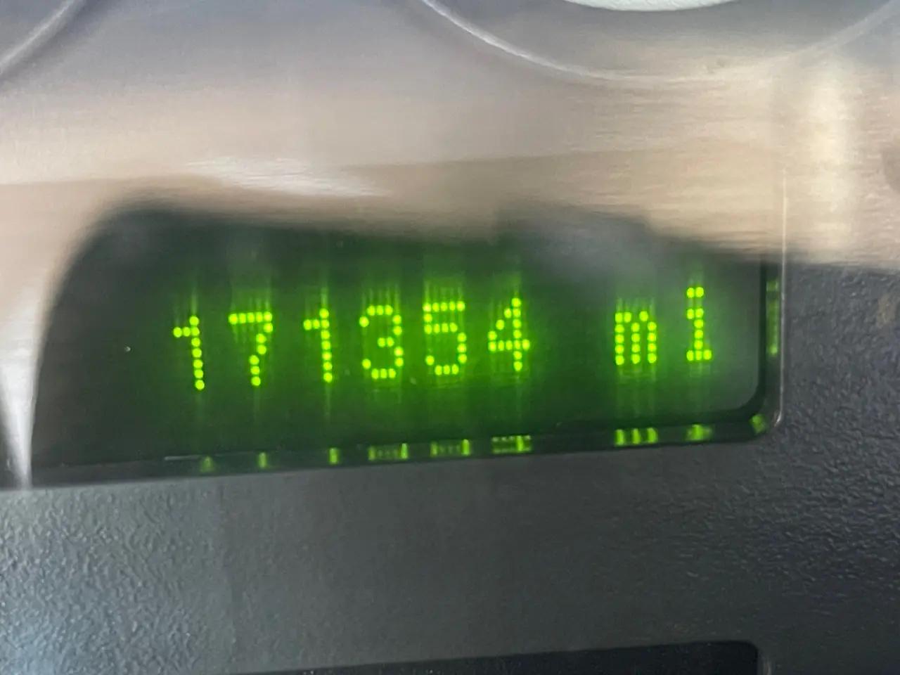 Ford Taurus 4dr Sdn SEL 2006
