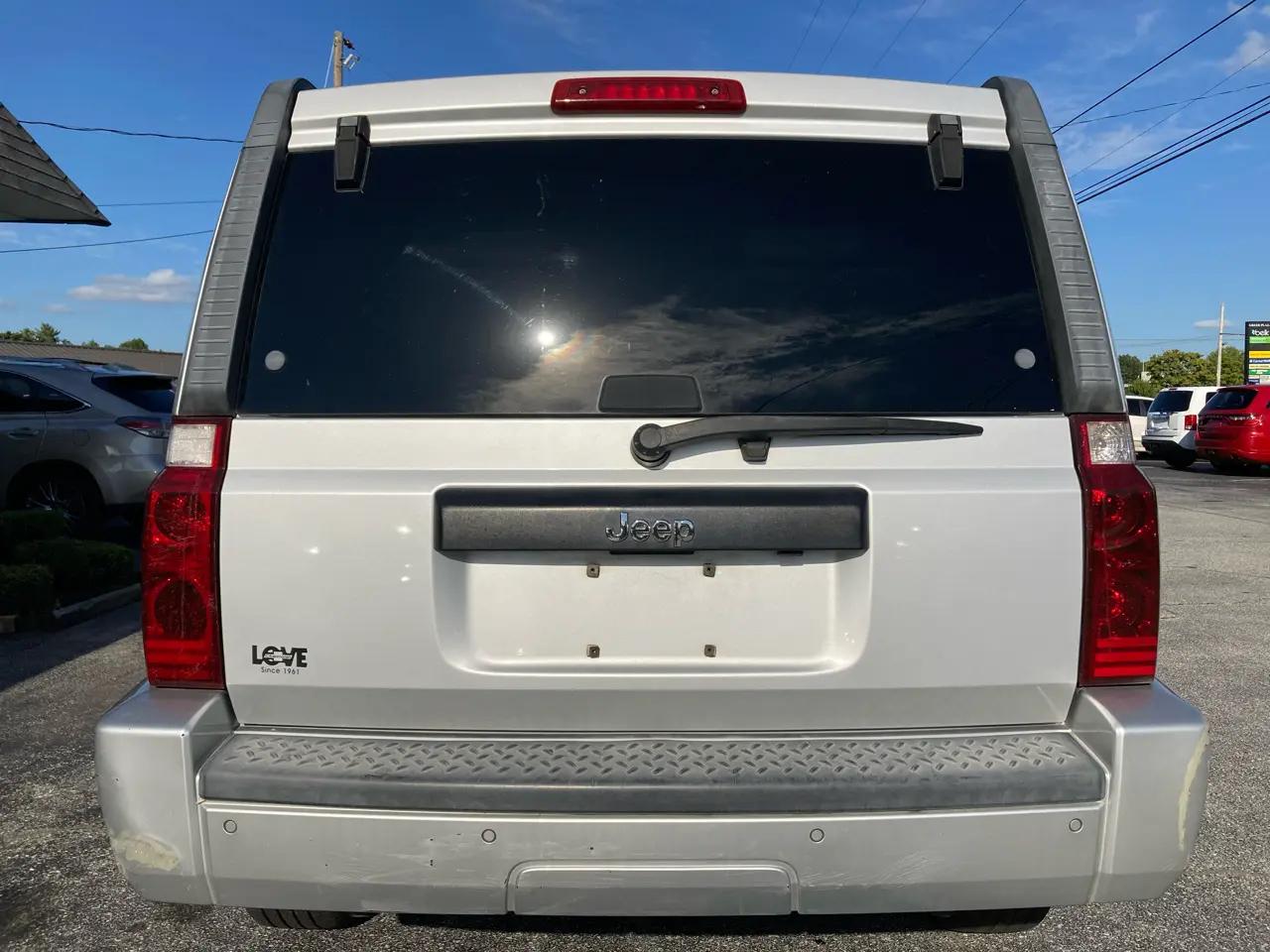 Jeep Commander 4dr 2WD 2006