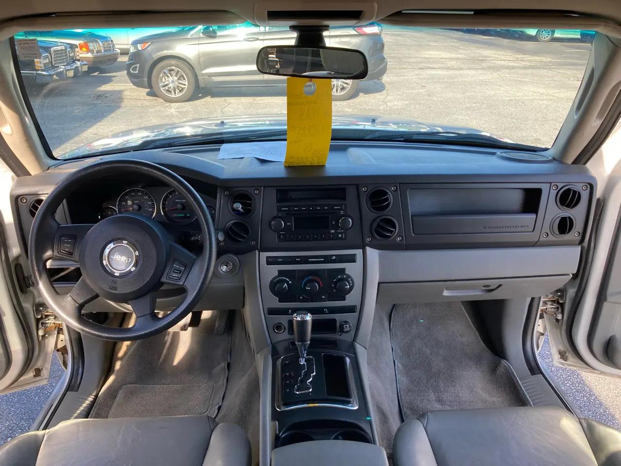 Jeep Commander 4dr 2WD 2006