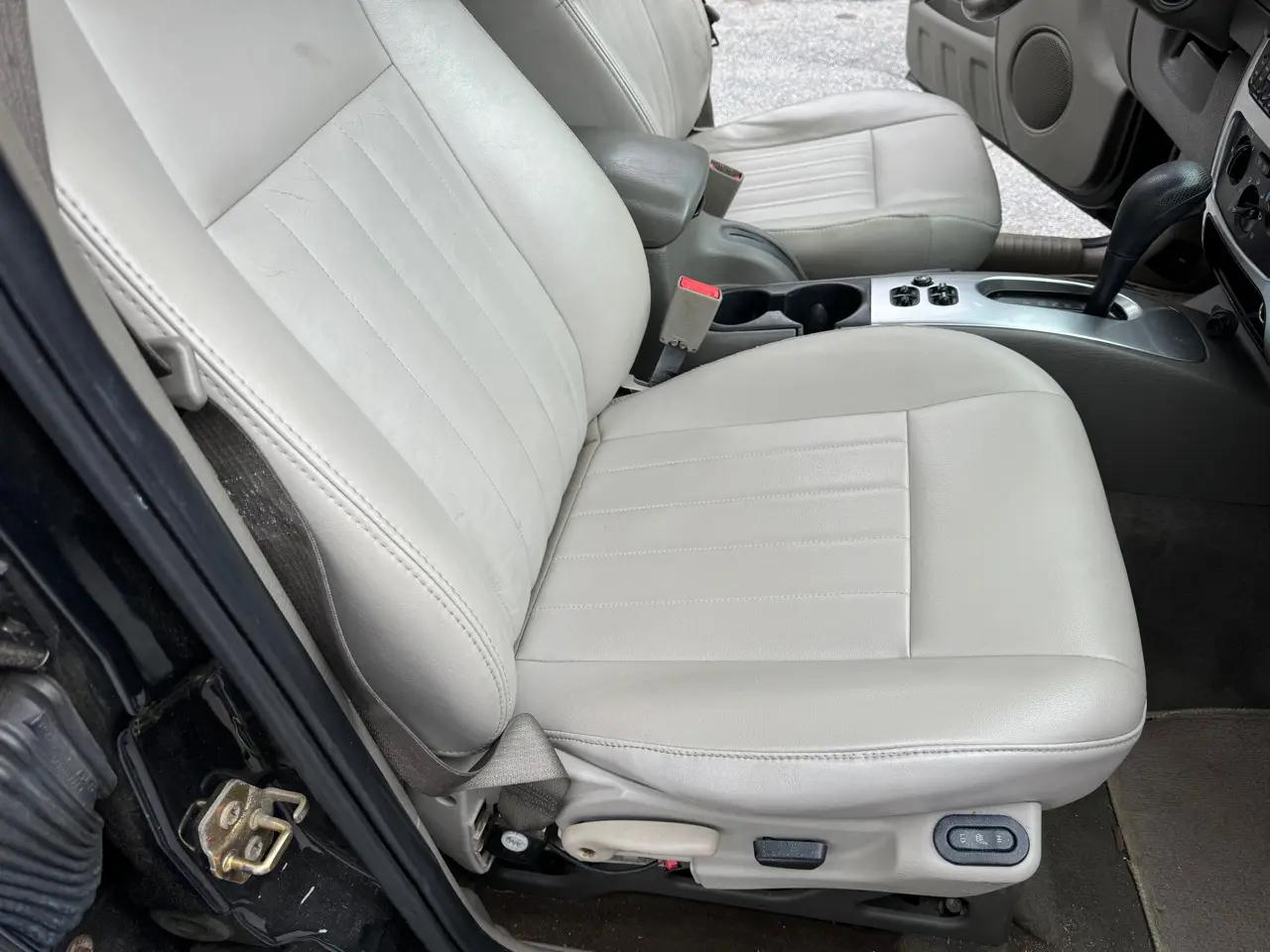 Jeep Liberty 4dr Limited 2006