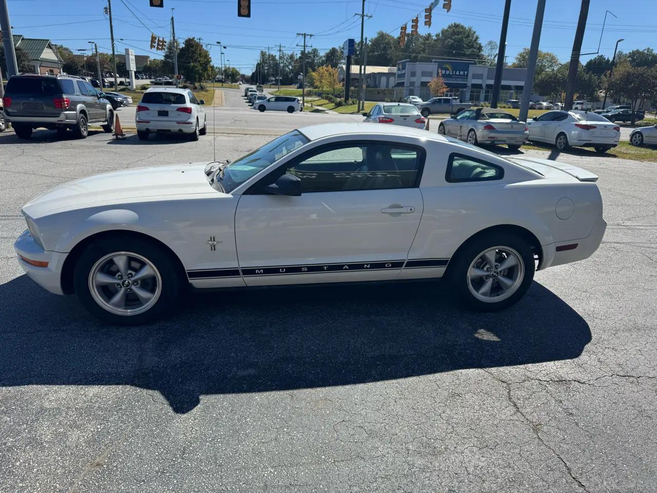 Ford Mustang 2dr Cpe Premium 2007