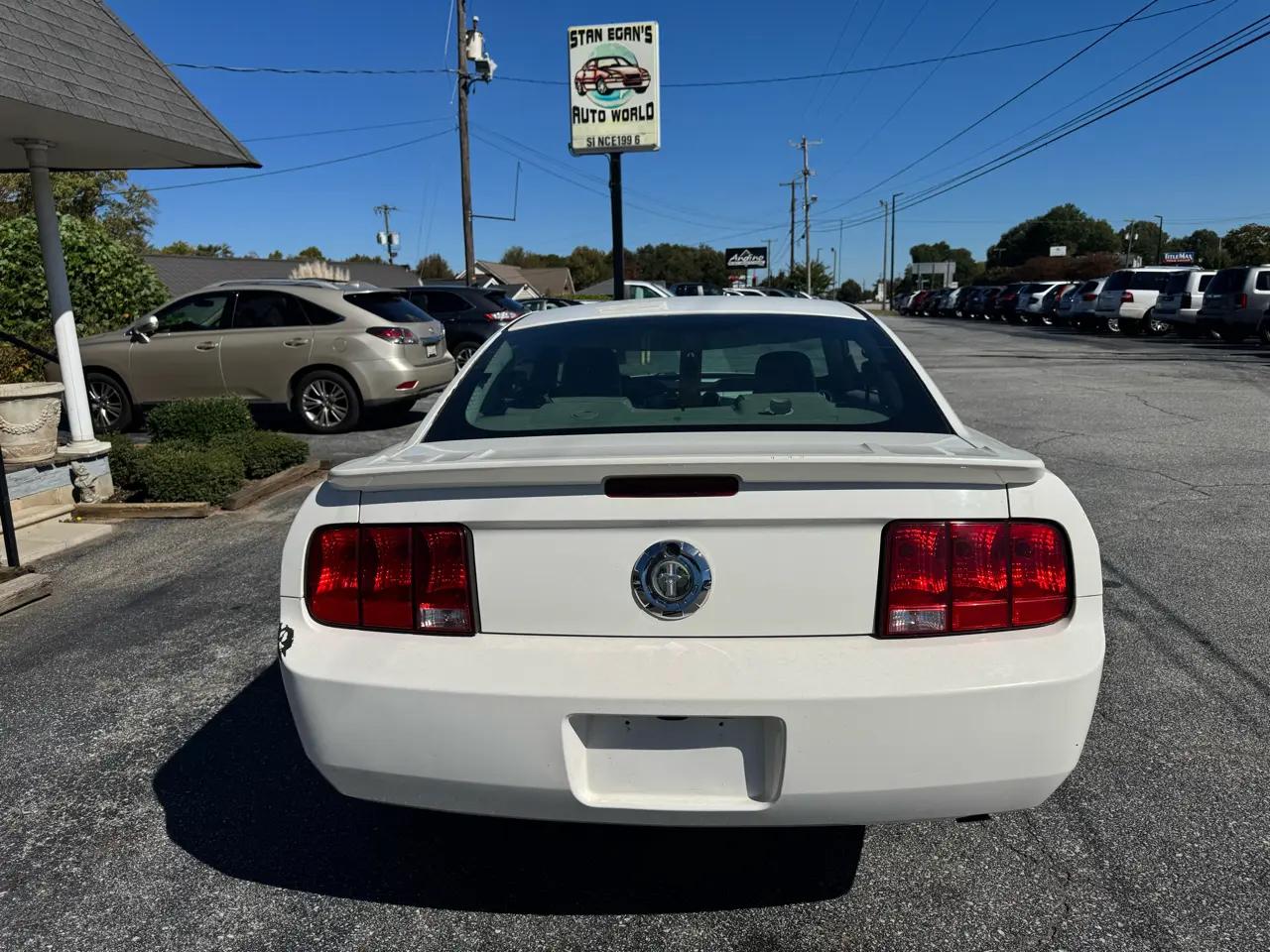 Ford Mustang 2dr Cpe Premium 2007