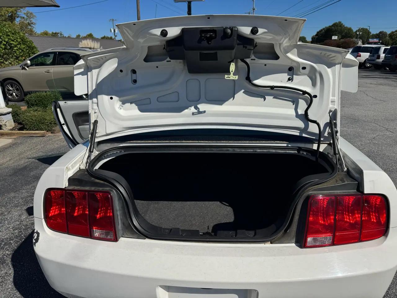 Ford Mustang 2dr Cpe Premium 2007