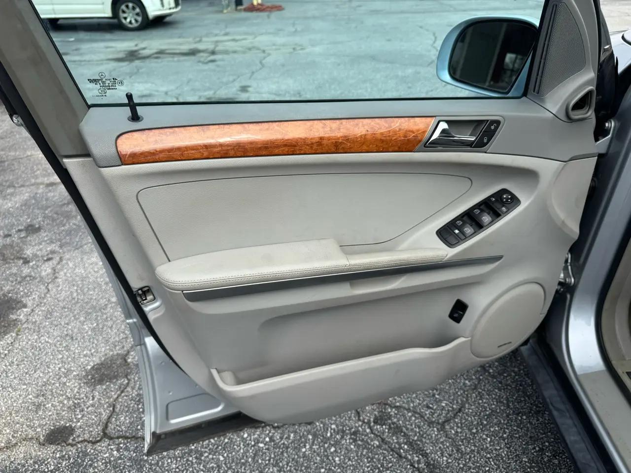 Mercedes-Benz M-Class 4MATIC 4dr 3.5L 2008