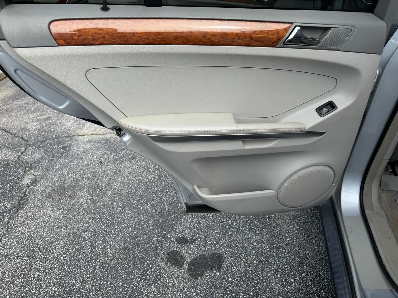 Mercedes-Benz M-Class 4MATIC 4dr 3.5L 2008