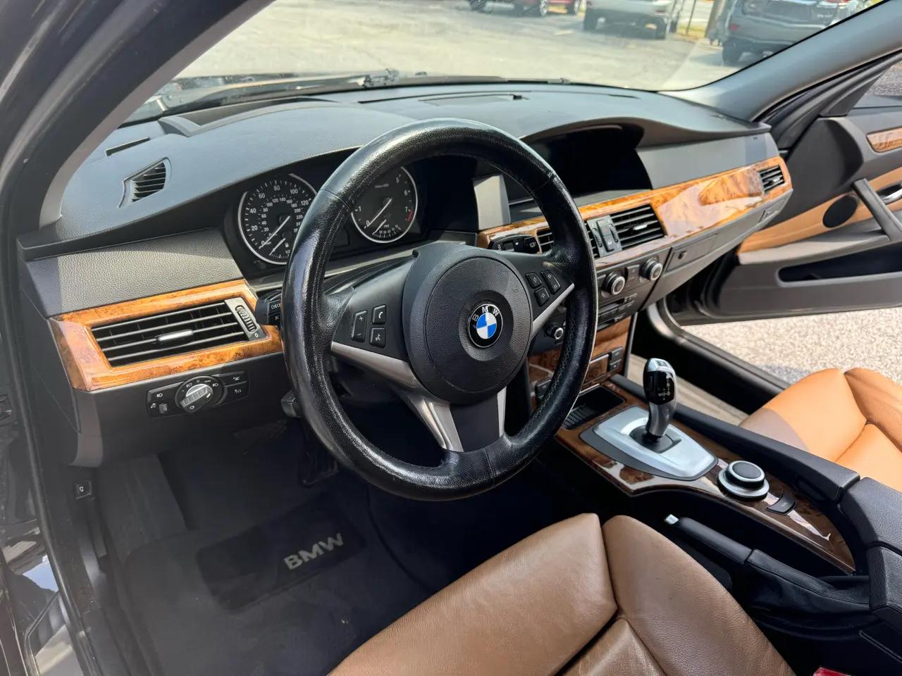 BMW 5 Series 4dr Sdn 535xi AWD 2008