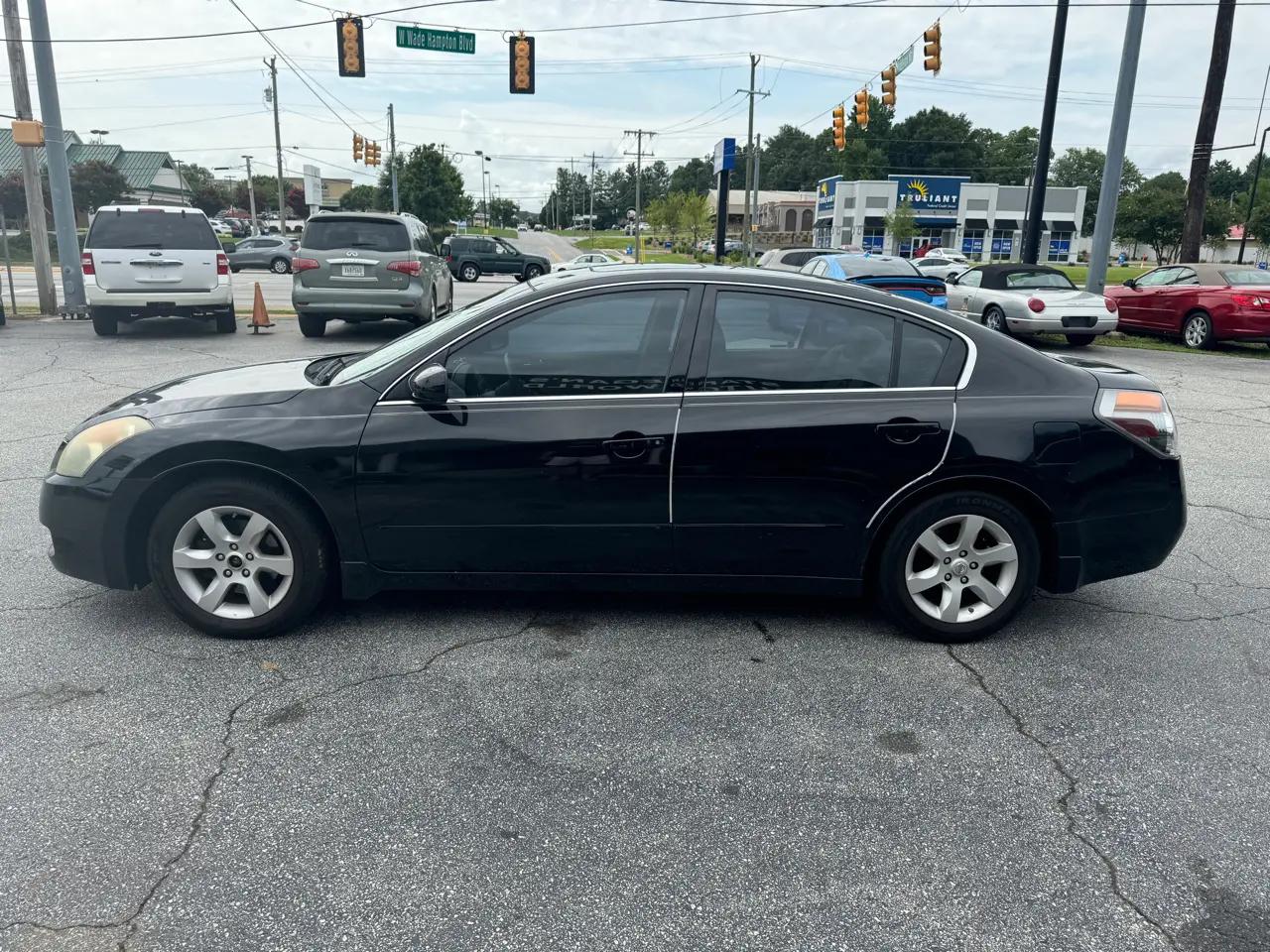 Nissan Altima 4dr Sdn I4 CVT 2.5 SL 2009