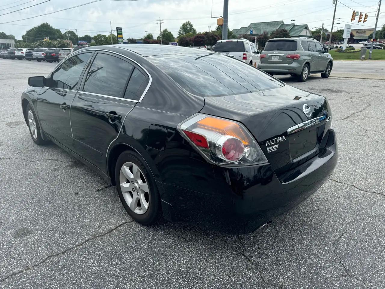 Nissan Altima 4dr Sdn I4 CVT 2.5 SL 2009