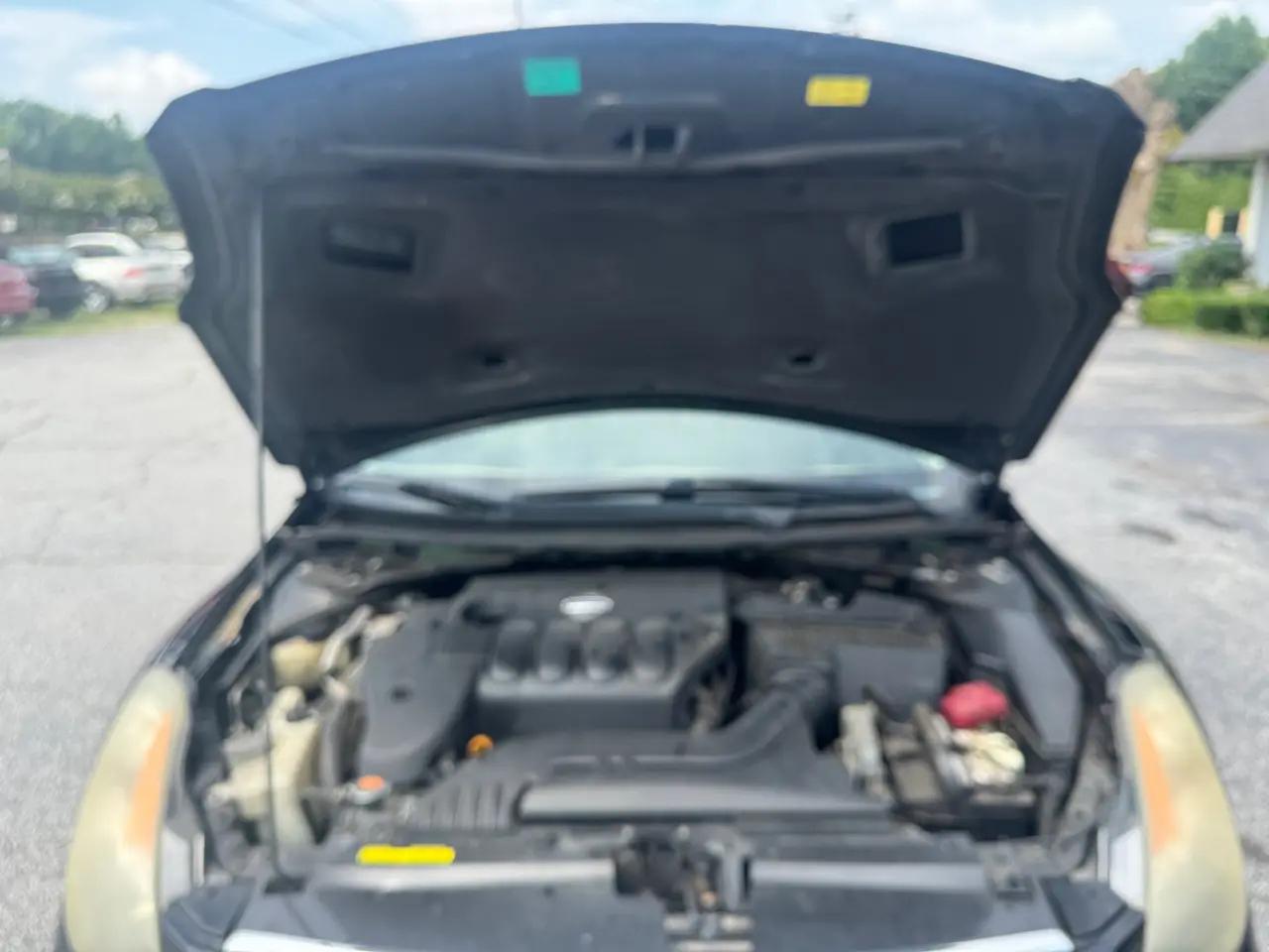 Nissan Altima 4dr Sdn I4 CVT 2.5 SL 2009