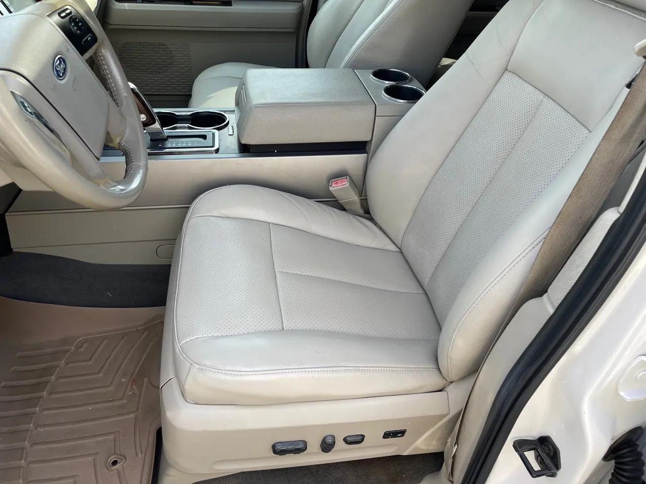 Ford Expedition 2WD 4dr Limited 2009