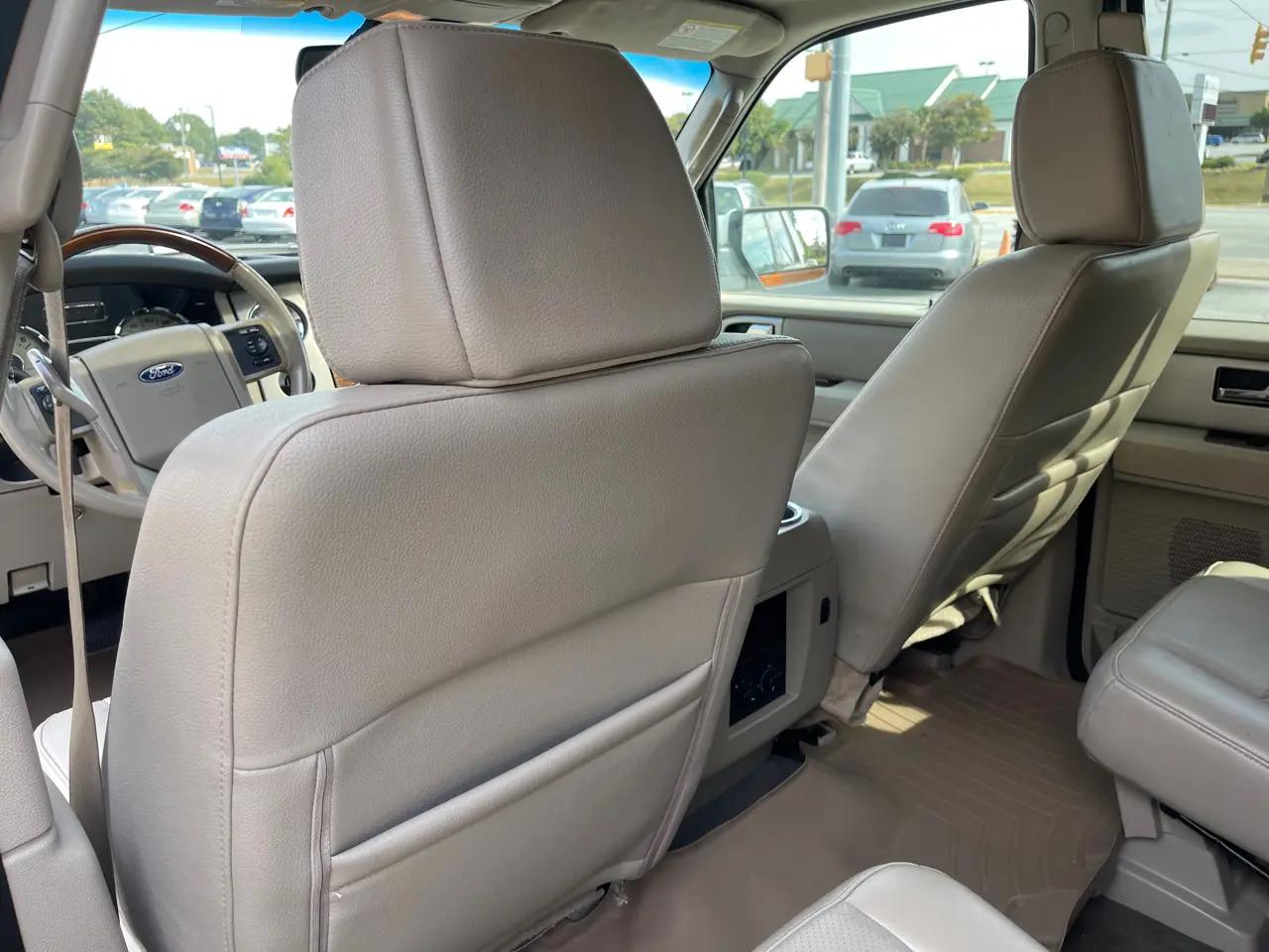 Ford Expedition 2WD 4dr Limited 2009