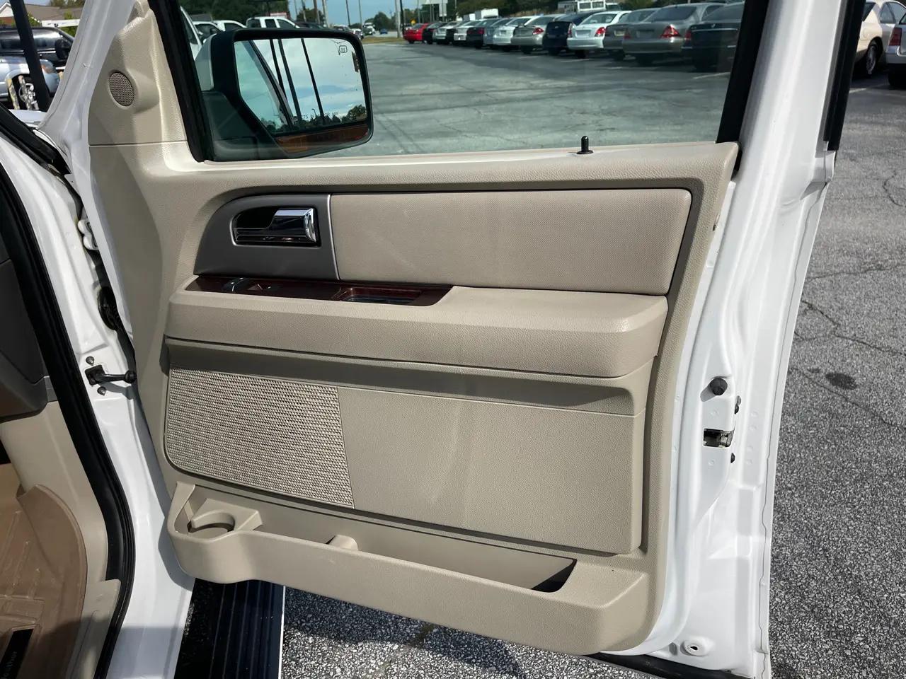 Ford Expedition 2WD 4dr Limited 2009
