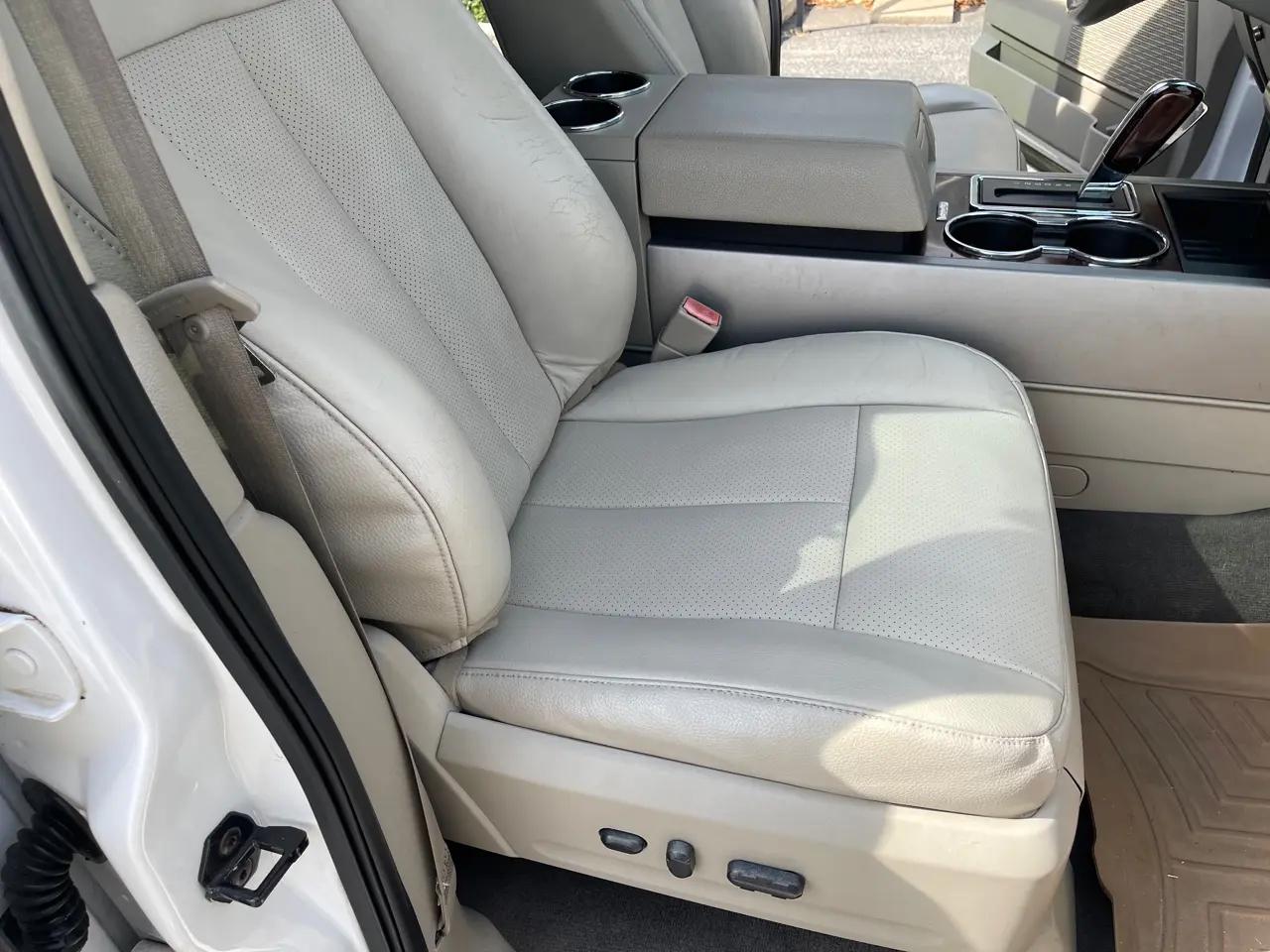 Ford Expedition 2WD 4dr Limited 2009