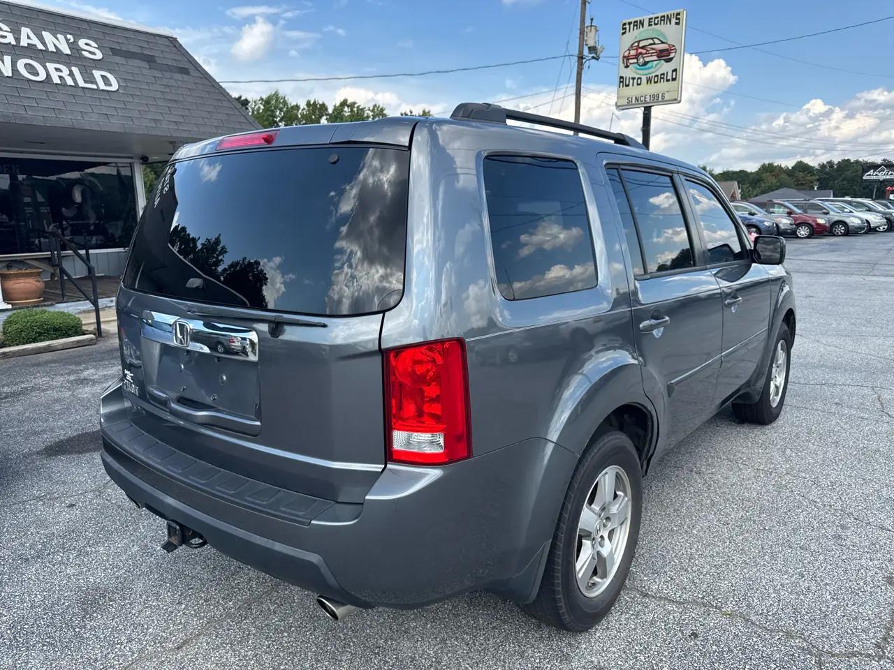 Honda Pilot 2WD 4dr EX 2011