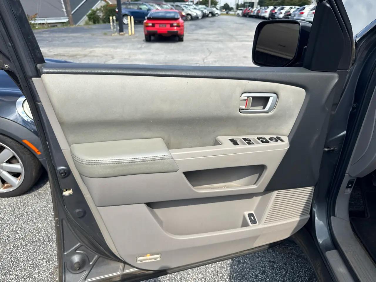 Honda Pilot 2WD 4dr EX 2011