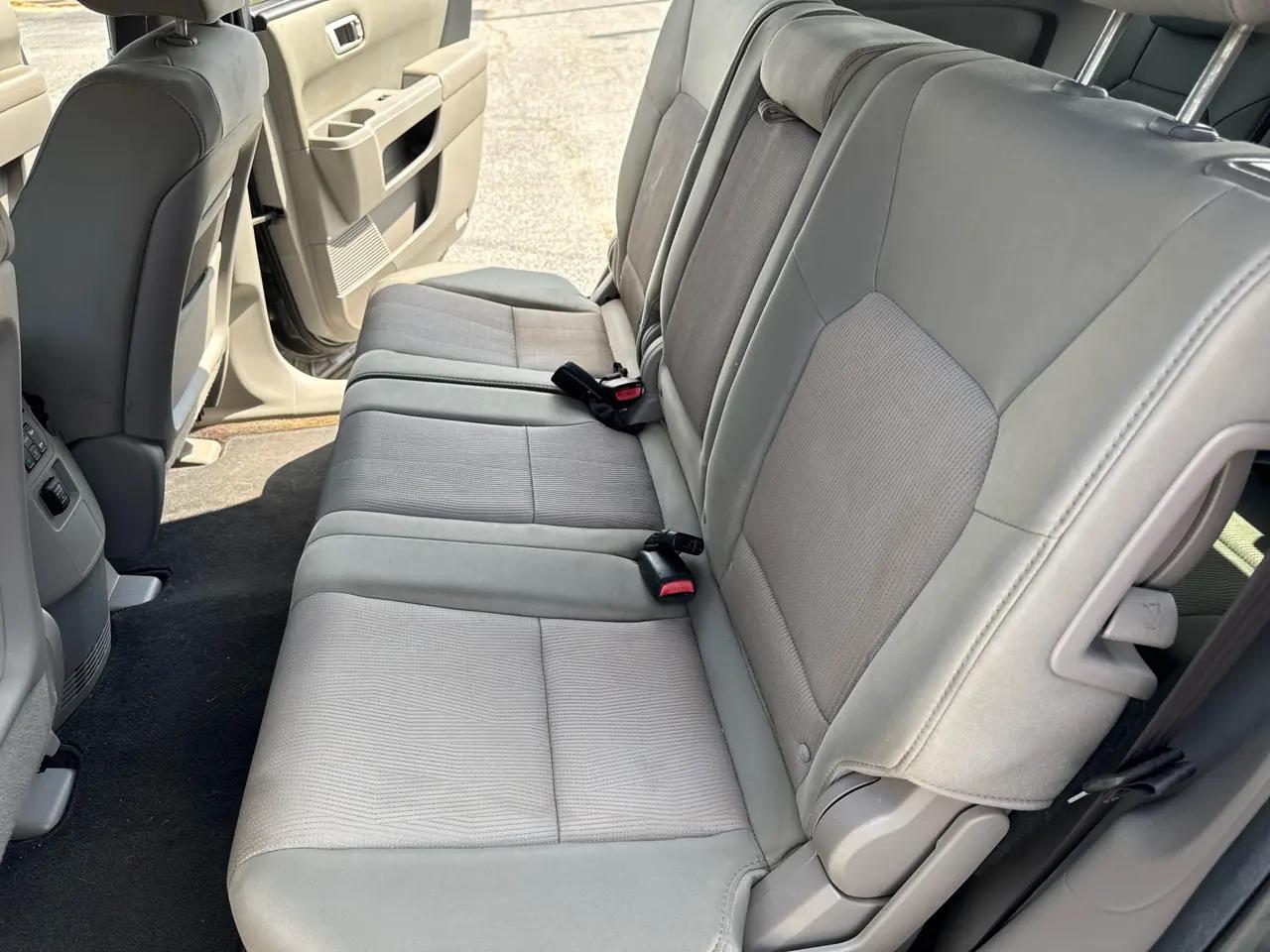 Honda Pilot 2WD 4dr EX 2011