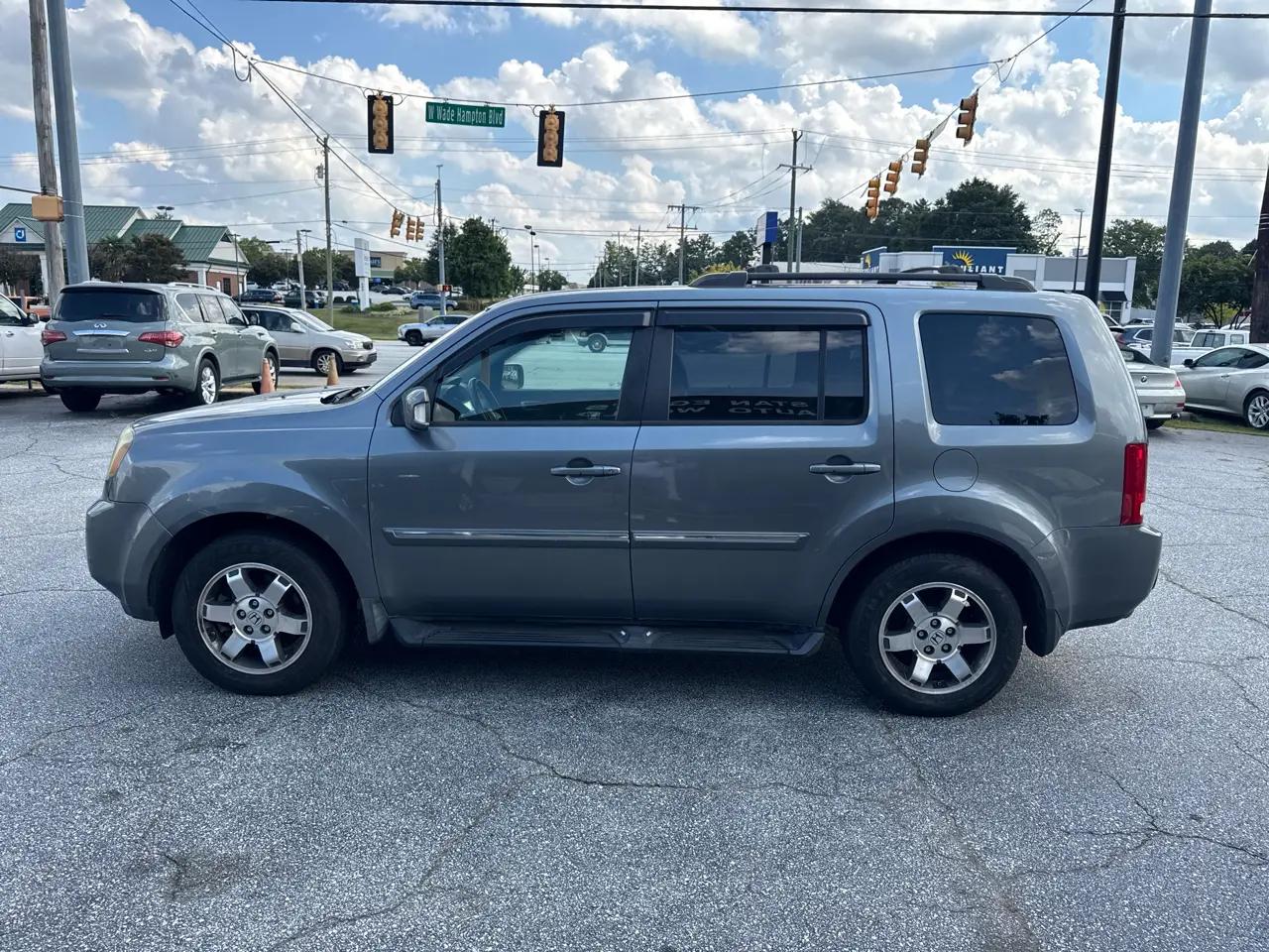 Honda Pilot 4WD 4dr Touring w/RES & Navi 2009