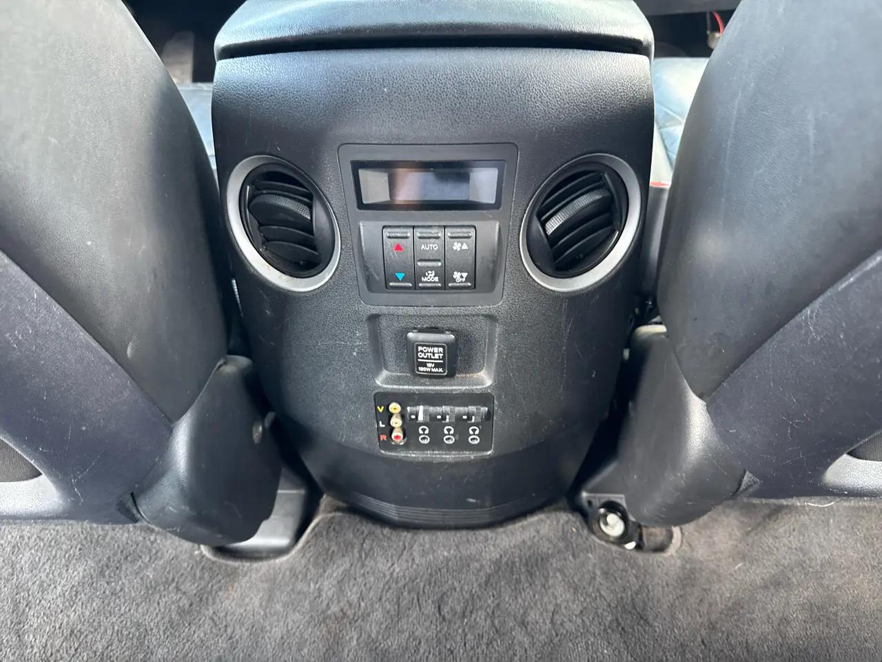 Honda Pilot 4WD 4dr Touring w/RES & Navi 2009