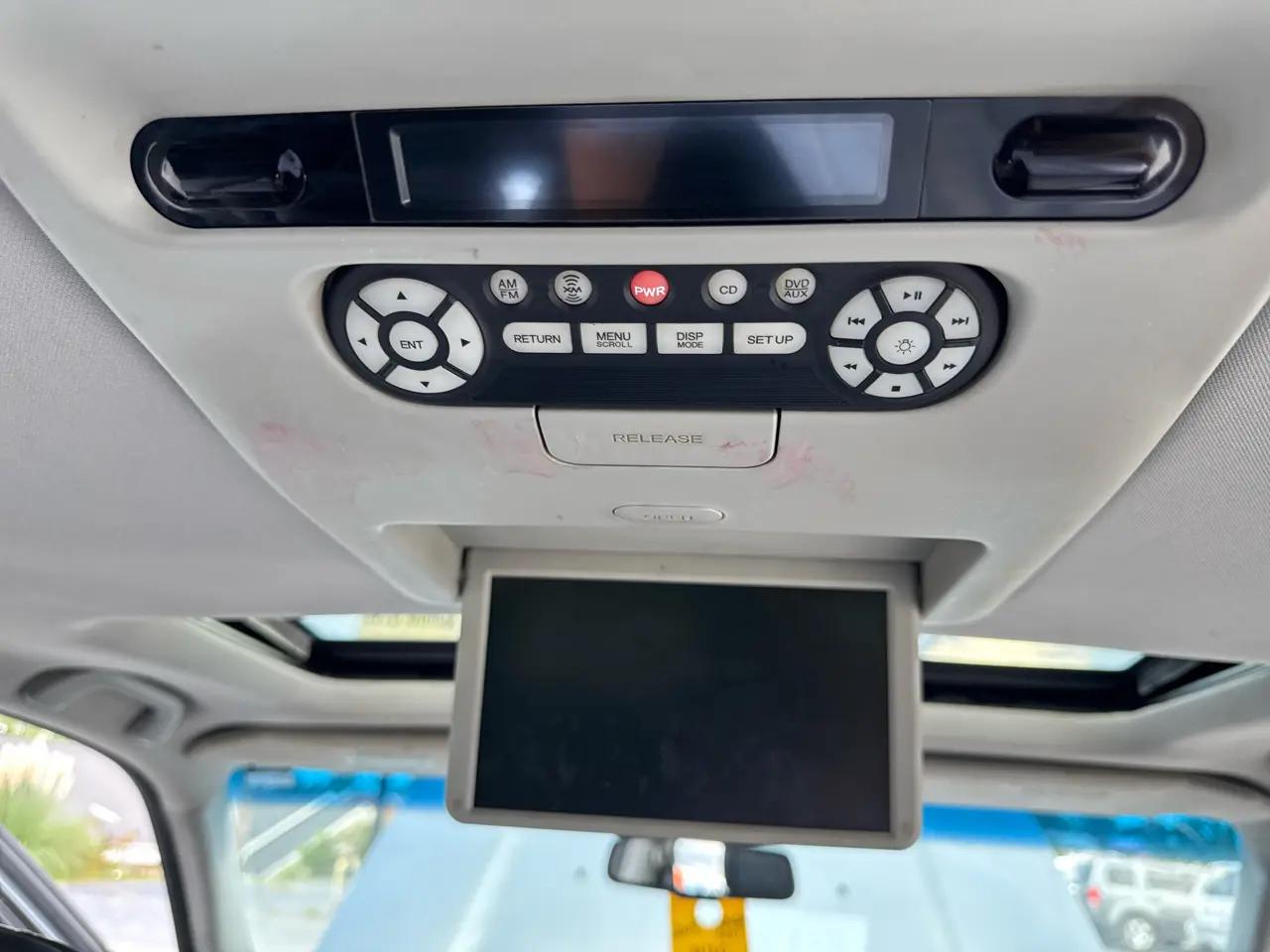 Honda Pilot 4WD 4dr Touring w/RES & Navi 2009