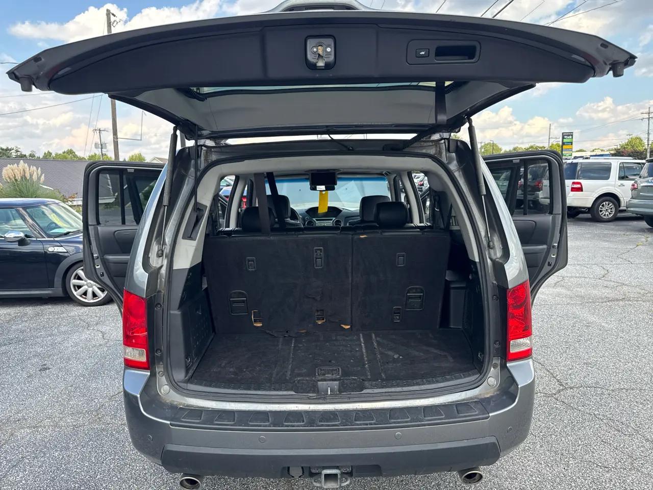 Honda Pilot 4WD 4dr Touring w/RES & Navi 2009