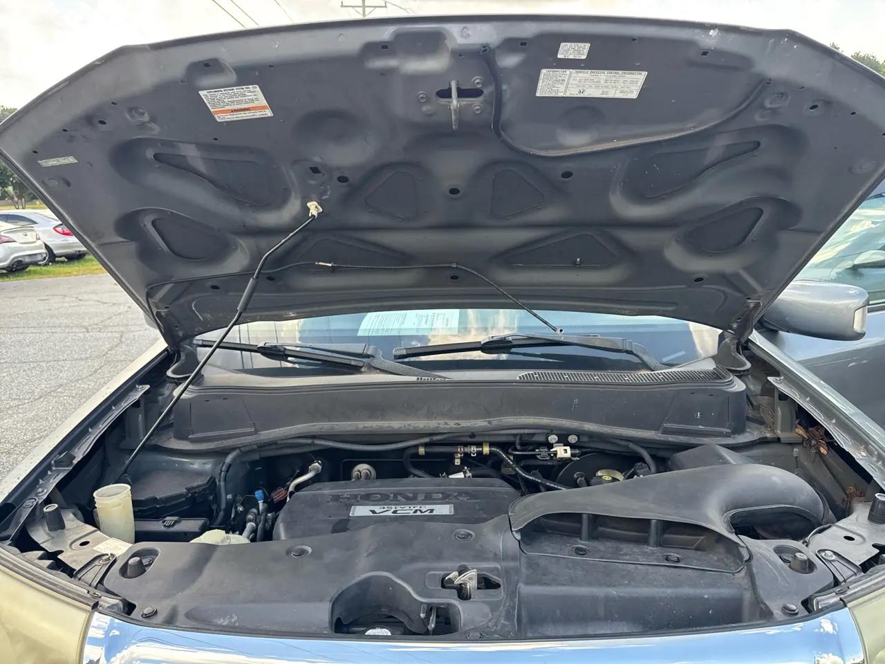 Honda Pilot 4WD 4dr Touring w/RES & Navi 2009