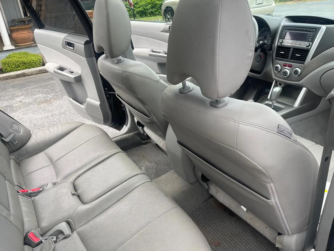 Subaru Outback 4dr Wgn H4 Auto 2.5i Ltd Pwr Moon 2010