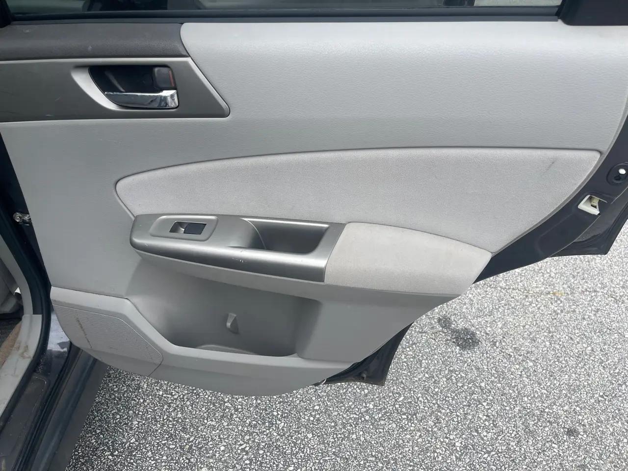 Subaru Outback 4dr Wgn H4 Auto 2.5i Ltd Pwr Moon 2010