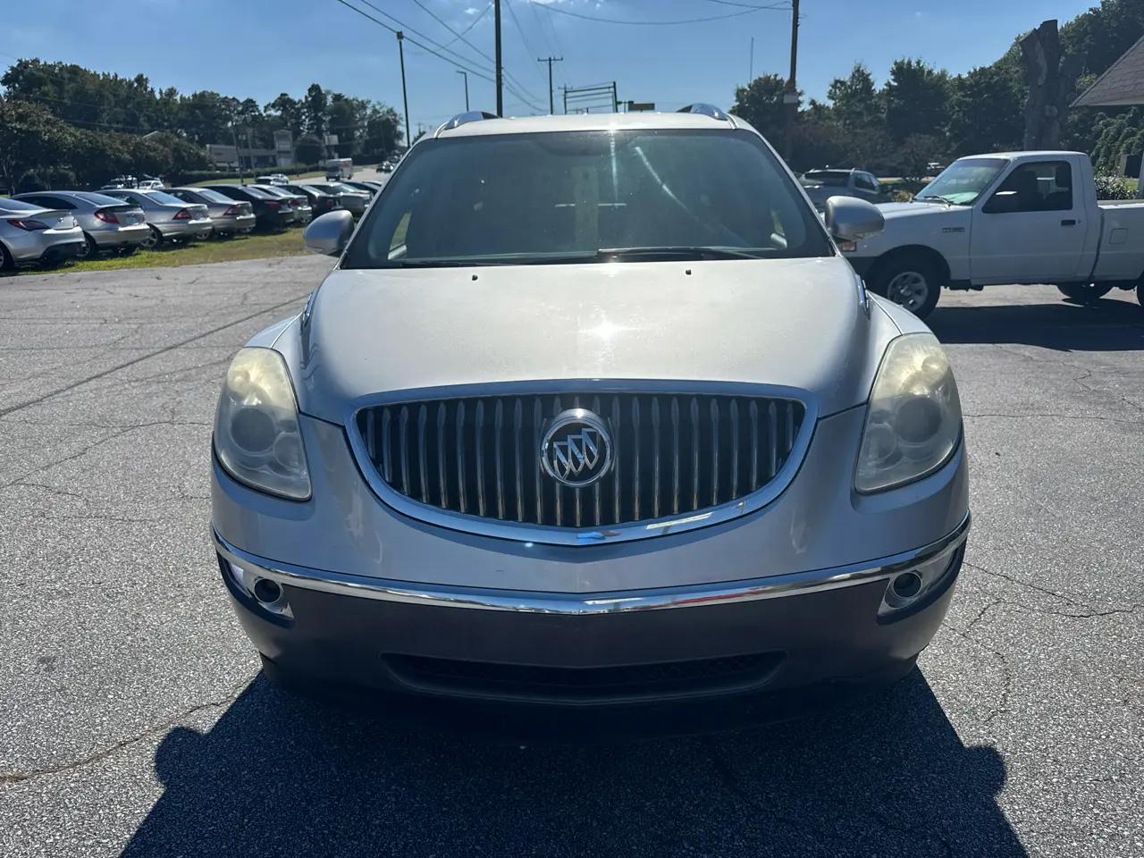 Buick Enclave FWD 4dr Leather 2012
