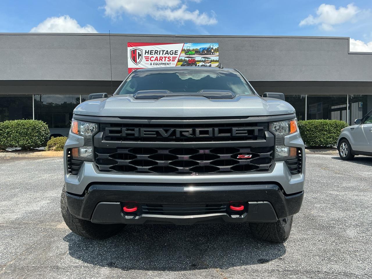 Chevrolet Silverado 1500 4WD Crew Cab 147" Custom Trail Boss 2024