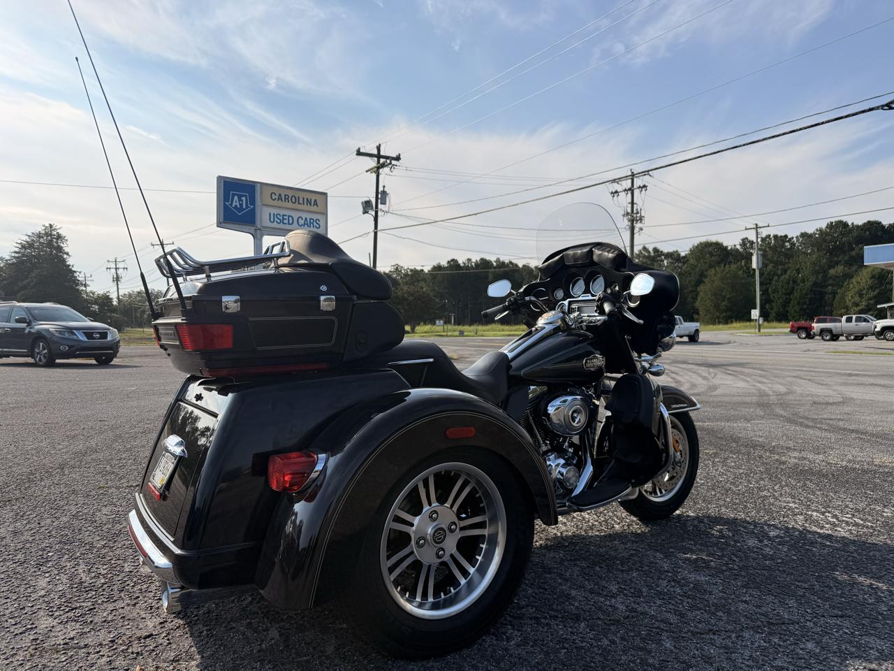 Harley-Davidson FLHTCUTG  2011