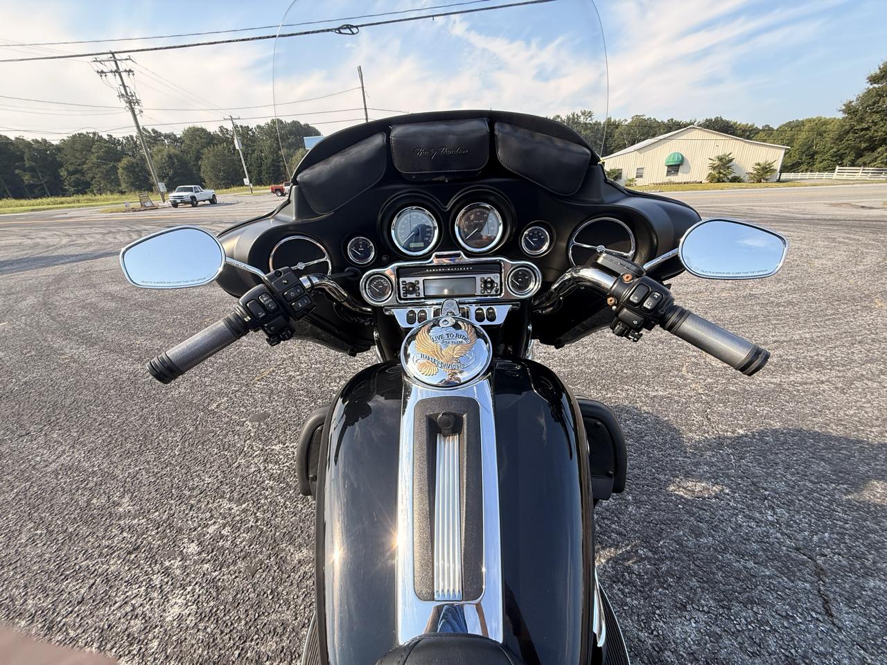Harley-Davidson FLHTCUTG  2011
