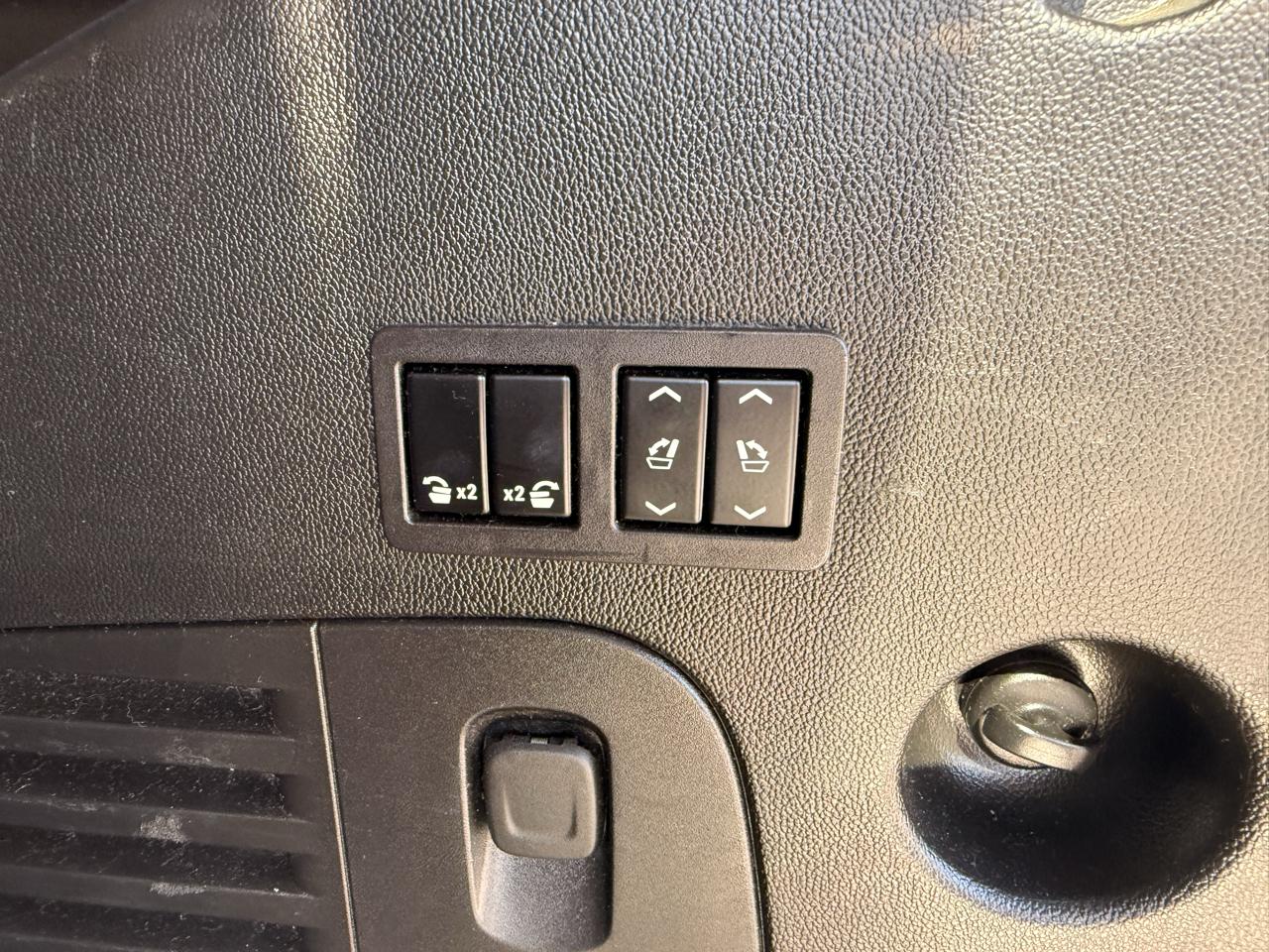 GMC Yukon 4WD 4dr SLT 2020
