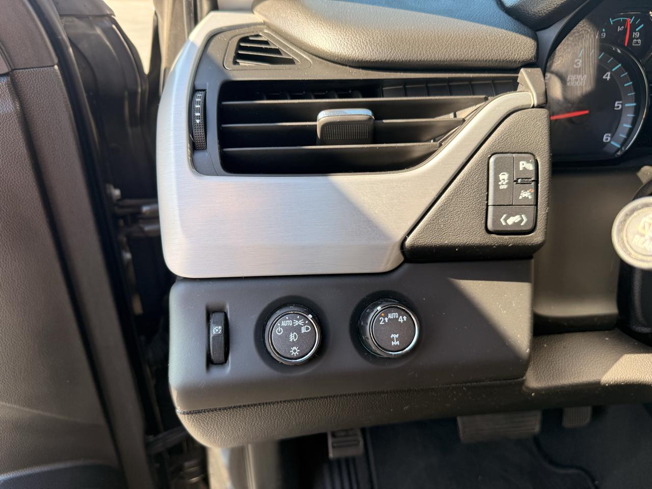 GMC Yukon 4WD 4dr SLT 2020