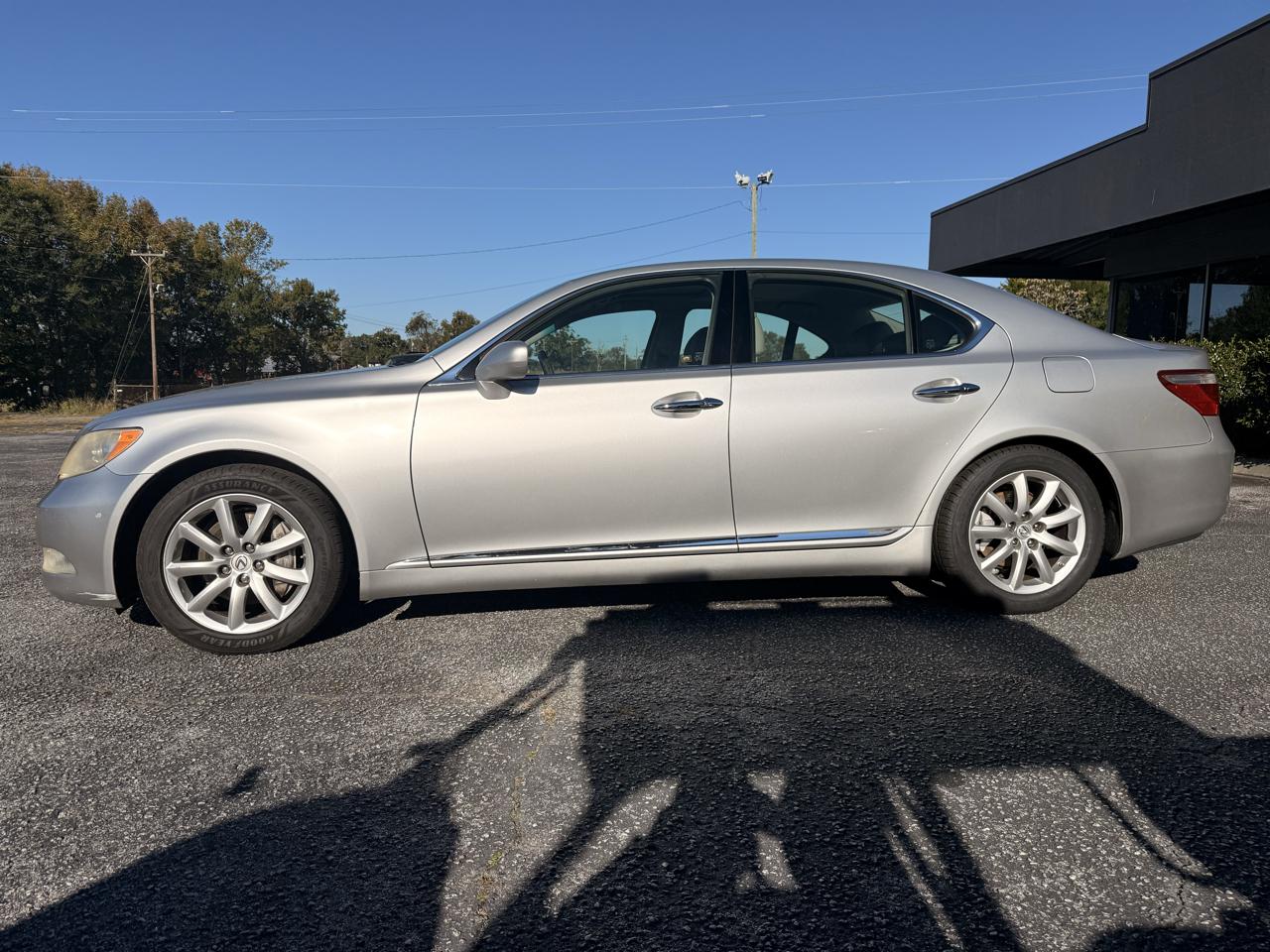 Lexus LS 460 4dr Sdn 2008