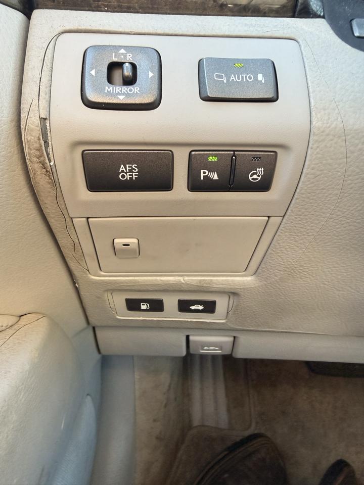 Lexus LS 460 4dr Sdn 2008