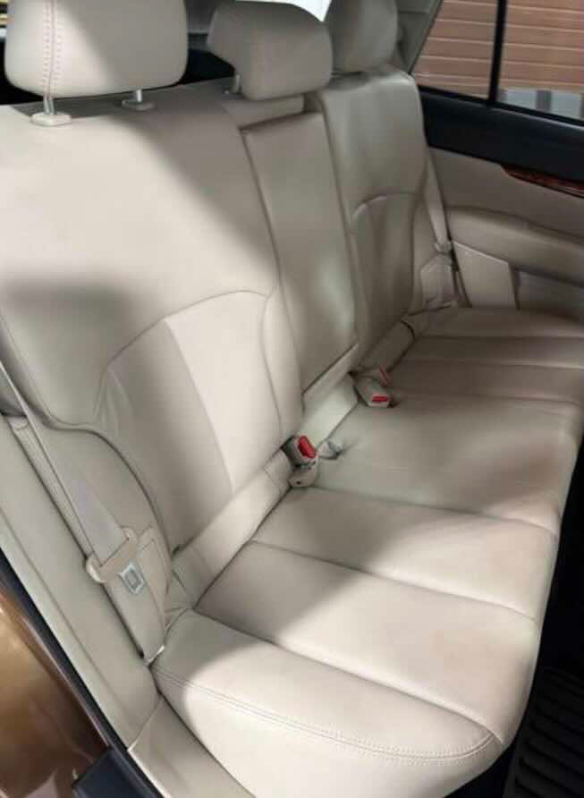 Subaru Outback 2.5i Limited 2011