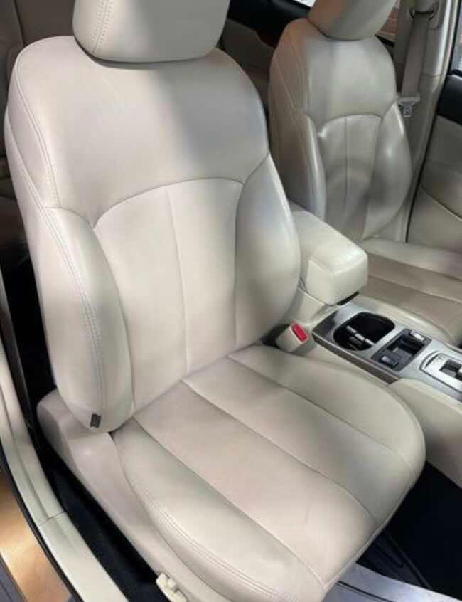 Subaru Outback 2.5i Limited 2011