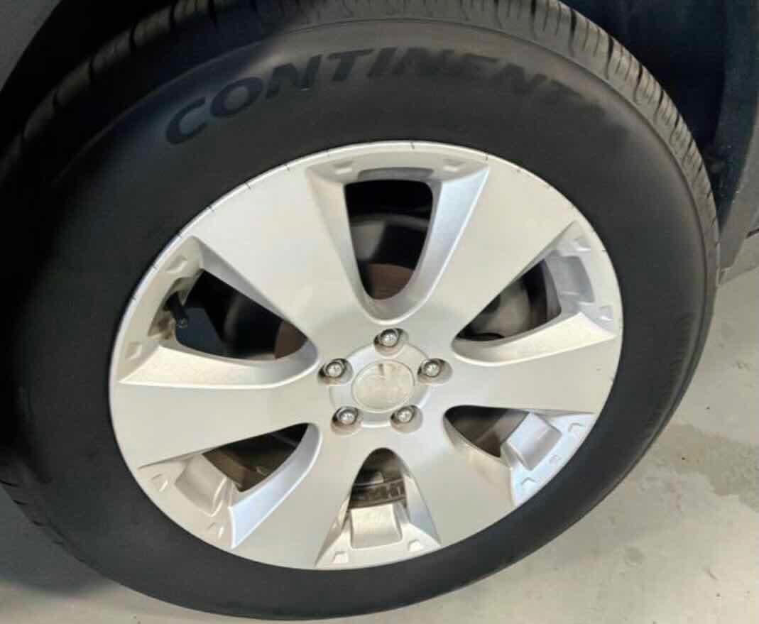 Subaru Outback 2.5i Limited 2011