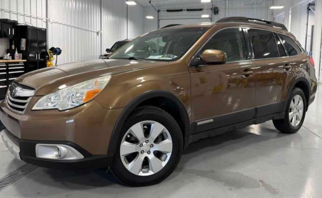 Subaru Outback 2.5i Limited 2011