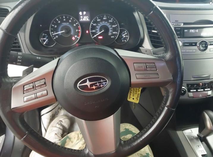 Subaru Legacy 2.5i Premium 2010