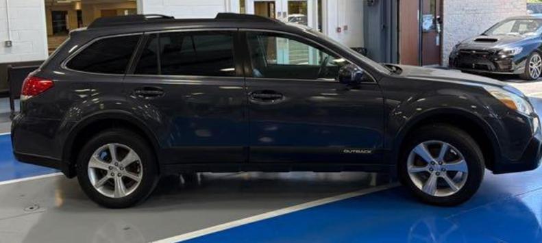 Subaru Outback 2.5i Limited 2013