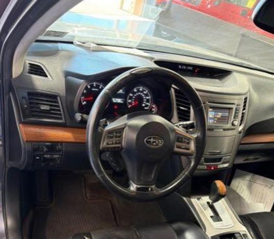 Subaru Outback 2.5i Limited 2013