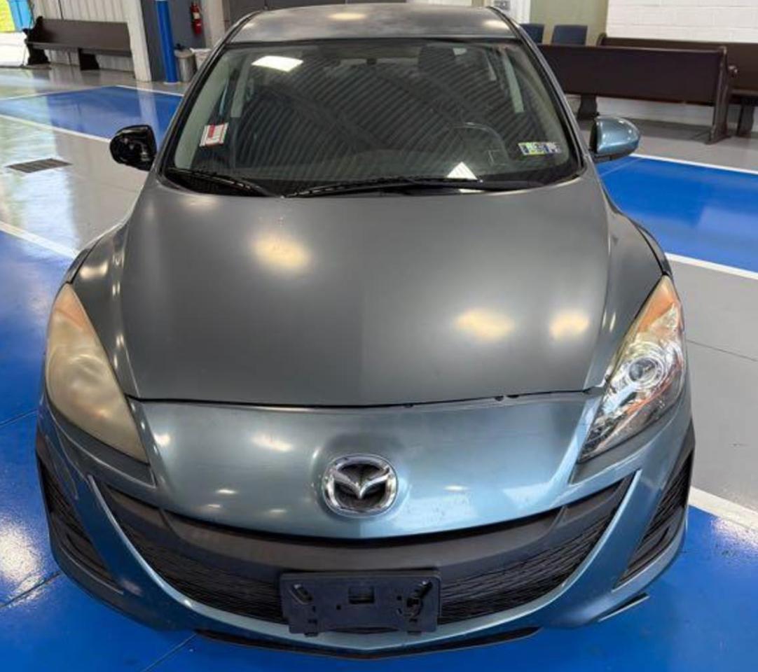Mazda MAZDA3 i Sport 4-Door 2011