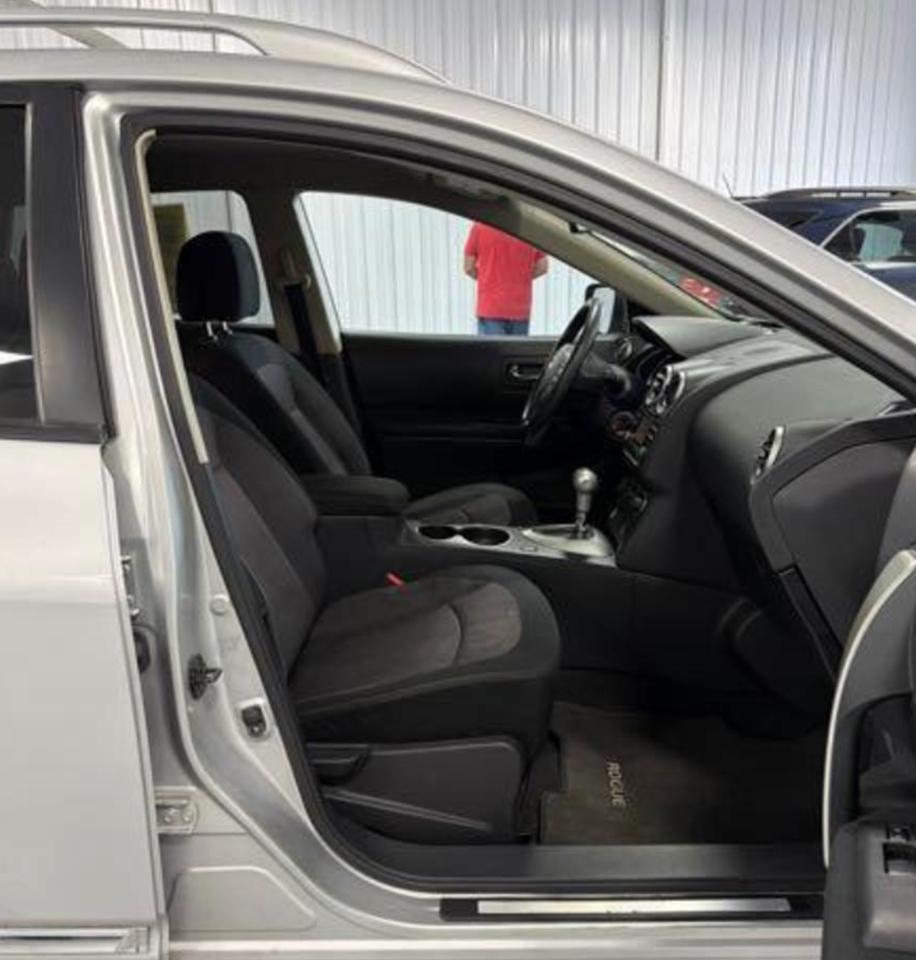 Nissan Rogue S AWD 2012